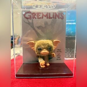 Gremlins Tobi Flocked Figure in Display Case